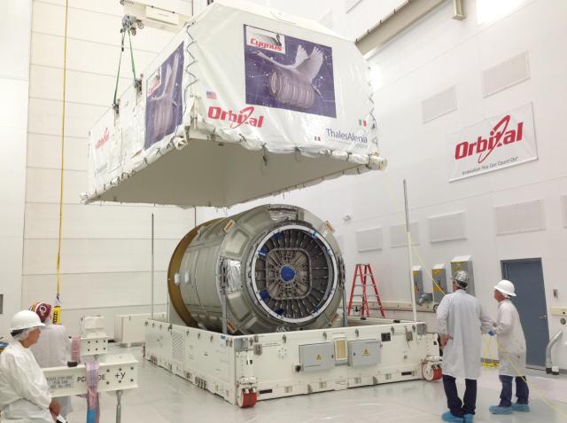 Private Space Cargo Tug Arrives at Virginia Launch Site